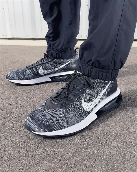 nike flyknit uitverkoop|Flyknit men's shoes black.